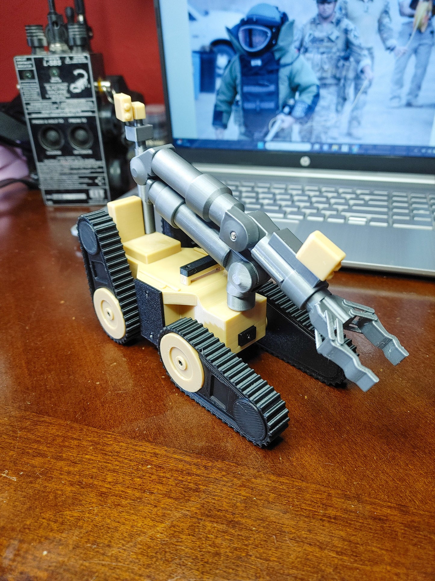 EOD Bomb Squad Robot, Fully Articulated Model of the Remotec Andros FX Robot