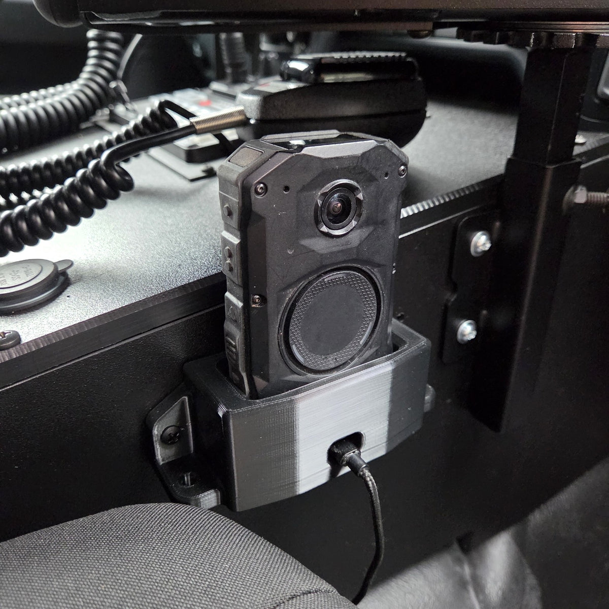 Axon Body 3/4 BWC Charging Dock - Desk Version with Optional USB Cable