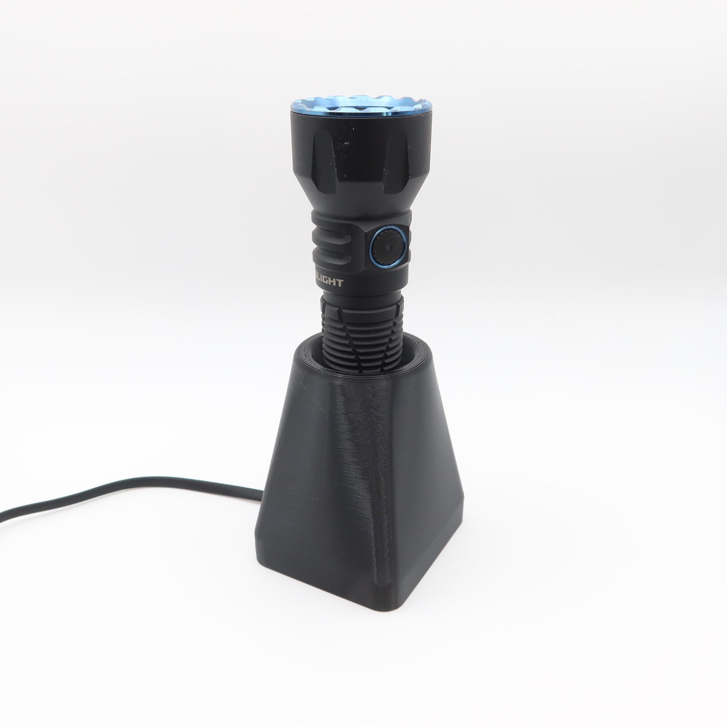 Olight Javelot in 3d tactical charging dock