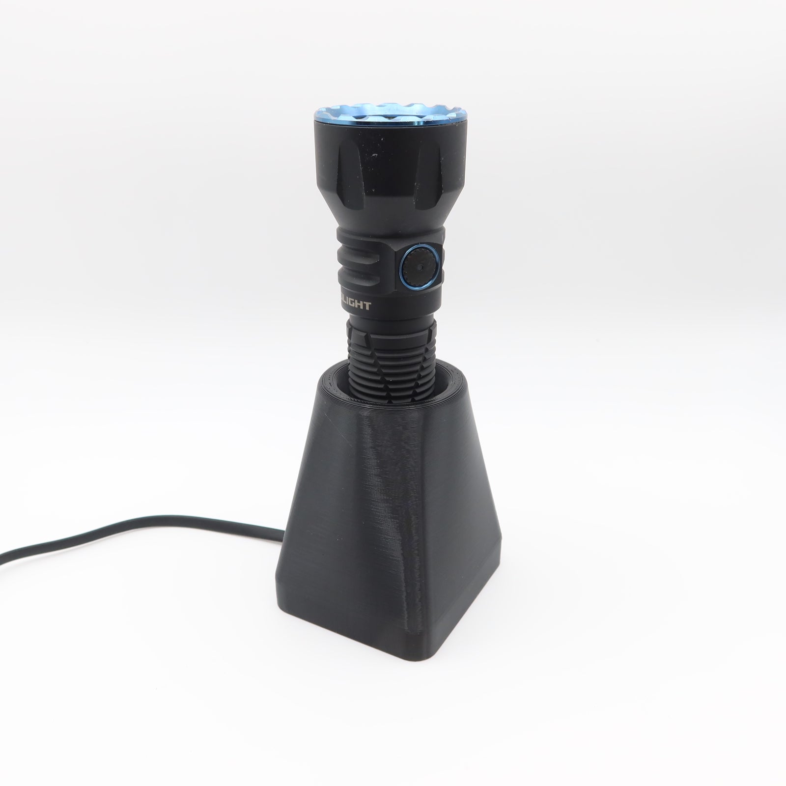 Olight Javelot in 3d tactical charging dock