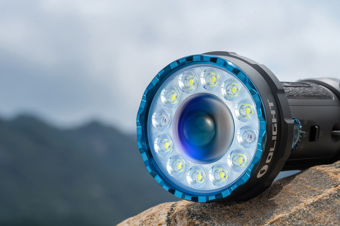 Olight Marauder Mini 2 – 10,000 Lumen Rechargeable Flashlight